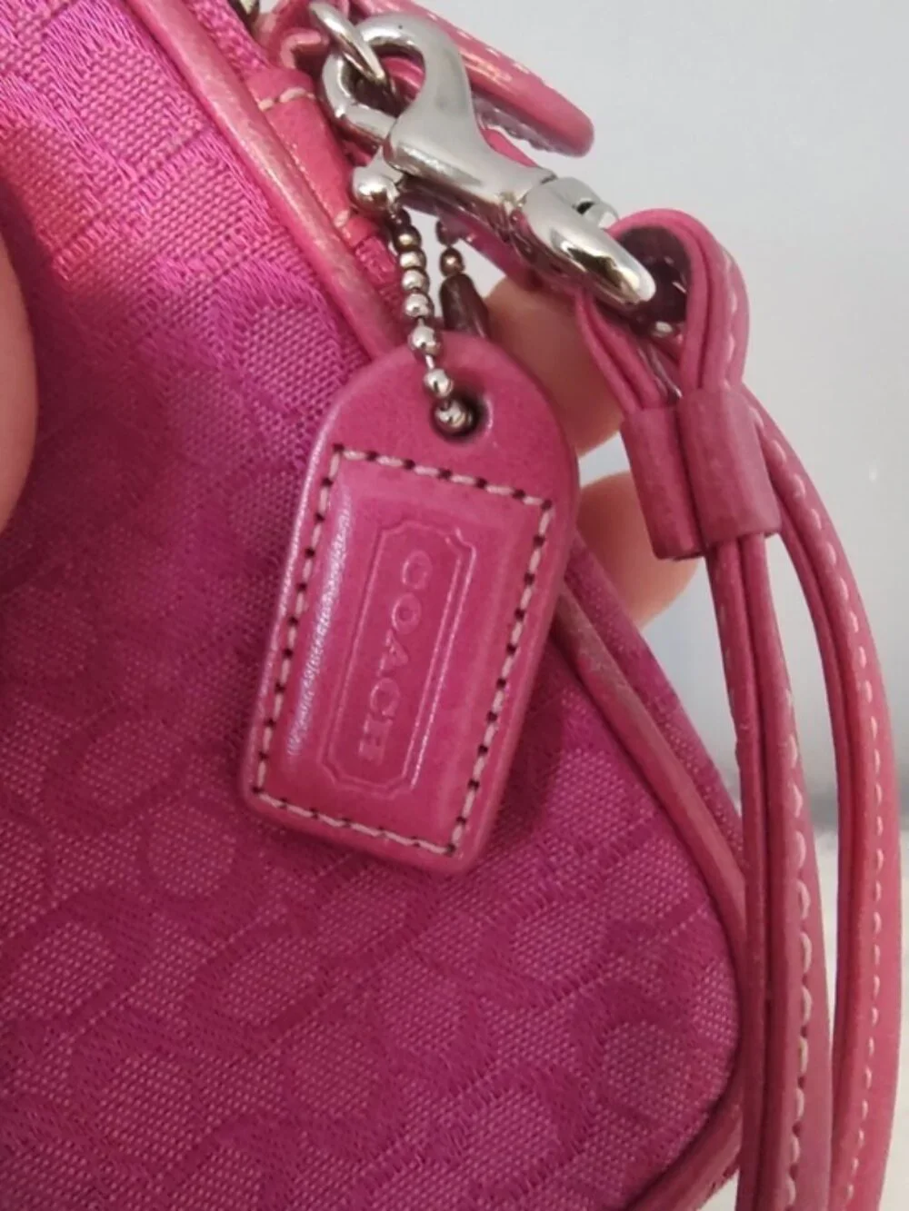 Coach Y2K vintage mini Cs wristlet pouch w/hangtag EUC